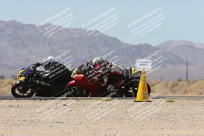 media/Apr-20-2025-CVMA (Sun) [[39090e8767]]/Race 11-500-350 Supersport (Holeshot)/